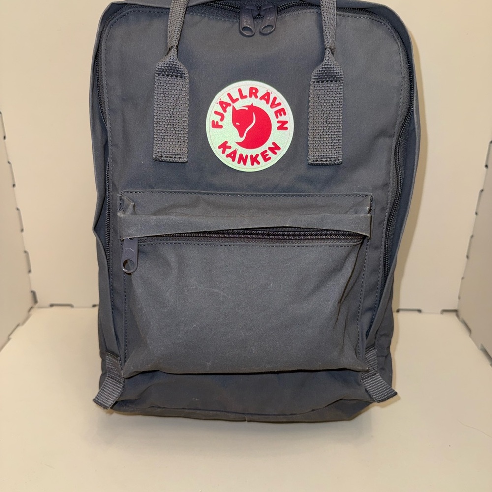 FJALLRAVEN Kanken Classic Gray Backpack